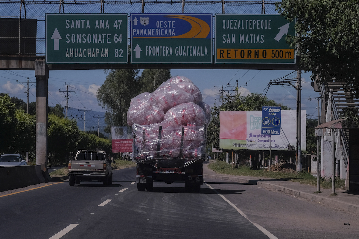 Industrias La Constancia fabrica y distribuye bebidas en toda Centroamérica / © Pedro Armestre/Alianza por la Solidaridad